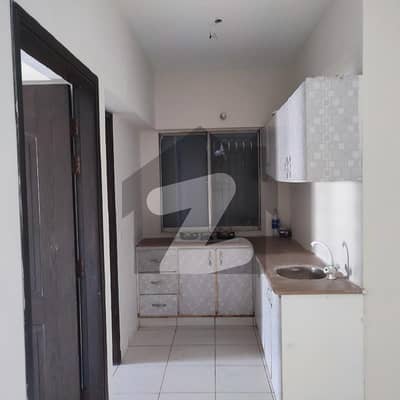 2 Bed 1st Floor Flat With Lift For Rent