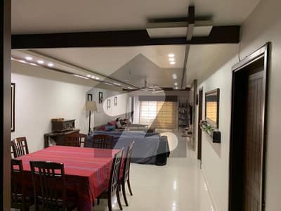 4 BED DD AVAILABLE ON RENT