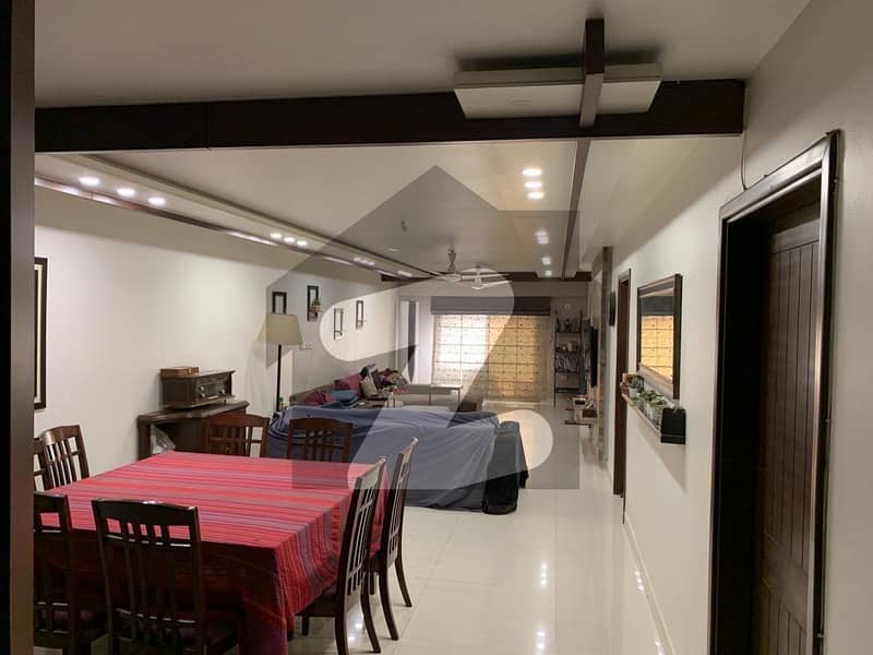 4 BED DD AVAILABLE ON RENT 4 BED DD AVAILABLE ON RENT