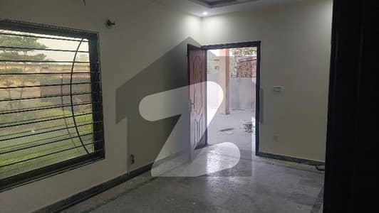 TARAMRI ALI PUR TARLIE G. FLOOR OR 1ST FLOOR SINGLE STOREY 2 BED. 31000