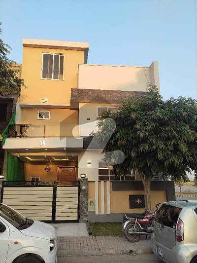 بحریہ انکلیو - سیکٹر ایچ بحریہ انکلیو,بحریہ ٹاؤن,اسلام آباد میں 3 کمروں کا 5 مرلہ مکان 2.75 کروڑ میں برائے فروخت۔ بحریہ انکلیو - سیکٹر ایچ بحریہ انکلیو,بحریہ ٹاؤن,اسلام آباد میں 3 کمروں کا 5 مرلہ مکان 2.75 کروڑ میں برائے فروخت۔