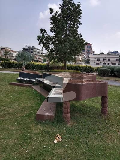 بحریہ انکلیو - سیکٹر سی 1 بحریہ انکلیو,بحریہ ٹاؤن,اسلام آباد میں 2 کنال رہائشی پلاٹ 5.7 کروڑ میں برائے فروخت۔ بحریہ انکلیو - سیکٹر سی 1 بحریہ انکلیو,بحریہ ٹاؤن,اسلام آباد میں 2 کنال رہائشی پلاٹ 5.7 کروڑ میں برائے فروخت۔