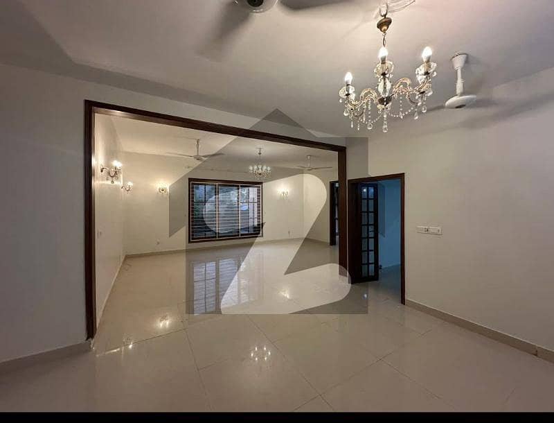 ڈی ایچ اے فیز 6 ڈی ایچ اے ڈیفینس,کراچی میں 4 کمروں کا 1 کنال مکان 13.0 کروڑ میں برائے فروخت۔