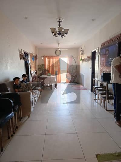 Prime location of block-15 Kings tower, And king palm Residency block-3a tiles flooring corner west open flat