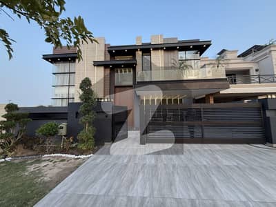 1 Kanal Modern Design Luxury House On Top Location