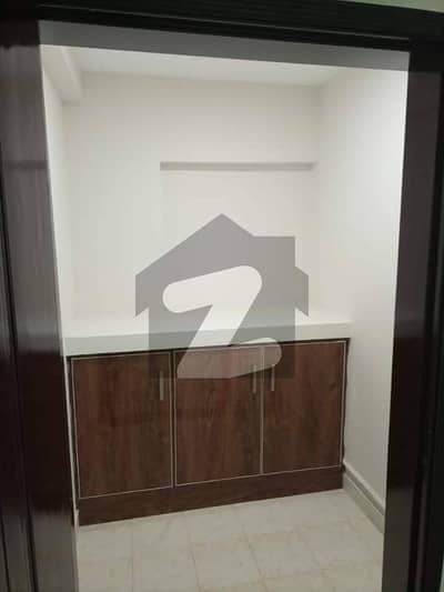 عسکری 11 ۔ سیکٹر بی اپارٹمنٹس عسکری 11,عسکری,لاہور میں 3 کمروں کا 10 مرلہ فلیٹ 1.2 لاکھ میں کرایہ پر دستیاب ہے۔ عسکری 11 ۔ سیکٹر بی اپارٹمنٹس عسکری 11,عسکری,لاہور میں 3 کمروں کا 10 مرلہ فلیٹ 1.2 لاکھ میں کرایہ پر دستیاب ہے۔