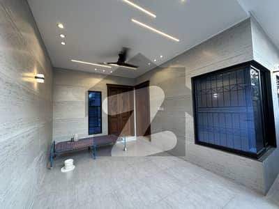 لیک سٹی میڈوز فیز 1 - بلاک اے لیک سٹی میڈوز فیز 1,لیک سٹی میڈوز,لاہور میں 3 کمروں کا 5 مرلہ مکان 2.5 کروڑ میں برائے فروخت۔ لیک سٹی میڈوز فیز 1 - بلاک اے لیک سٹی میڈوز فیز 1,لیک سٹی میڈوز,لاہور میں 3 کمروں کا 5 مرلہ مکان 2.5 کروڑ میں برائے فروخت۔