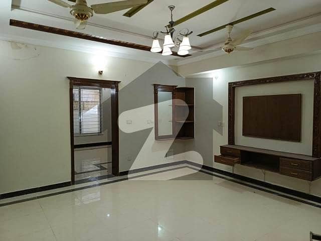 Size 30x60 House For Sale In G-13 Size 30x60 House For Sale In G-13