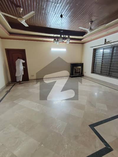 LOWER LOCK HOT LOCATION OLD BUT GOLD LUCKY UPPER PORTION