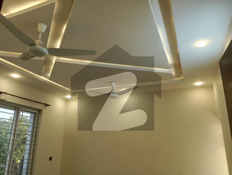 فیصل ٹاؤن - ایف ۔ 18 اسلام آباد میں 3 کمروں کا 10 مرلہ بالائی پورشن 70.0 ہزار میں کرایہ پر دستیاب ہے۔ فیصل ٹاؤن - ایف ۔ 18 اسلام آباد میں 3 کمروں کا 10 مرلہ بالائی پورشن 70.0 ہزار میں کرایہ پر دستیاب ہے۔