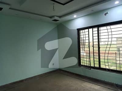 Affordable Prime Location Upper Portion Available For rent In Central Park - Block A1