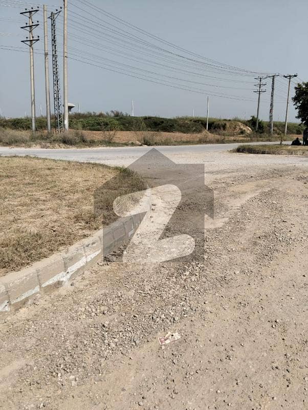 30X60 NEAR TO MAIN ROAD PLOT FOR SALE 30X60 NEAR TO MAIN ROAD PLOT FOR SALE