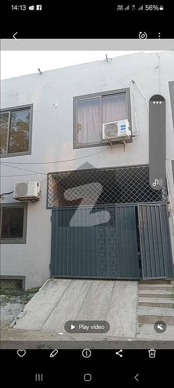 Beautiful Tild Floring Flat