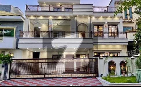 جی ۔ 13 اسلام آباد میں 6 کمروں کا 14 مرلہ مکان 10.75 کروڑ میں برائے فروخت۔