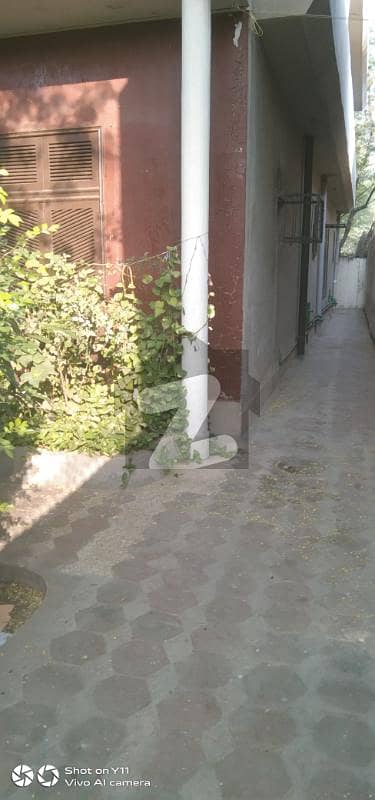 1 kanal lower portion for office use 1 kanal lower portion for office use