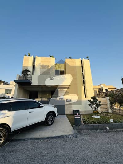 Designer 10 Marla House For Sale Prime Location Near Park & Masjid | B-17 Block C