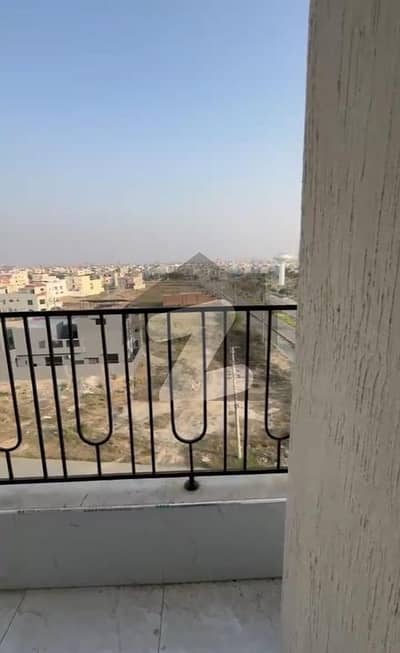 ایل ڈی اے ایوینیو ۔ بلاک ایف ایل ڈی اے ایوینیو,لاہور میں 2 کمروں کا 5 مرلہ فلیٹ 1.9 کروڑ میں برائے فروخت۔