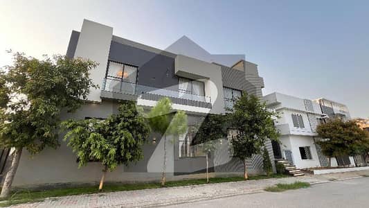 ٹاپ سٹی 1 اسلام آباد میں 5 کمروں کا 10 مرلہ مکان 1.35 لاکھ میں کرایہ پر دستیاب ہے۔