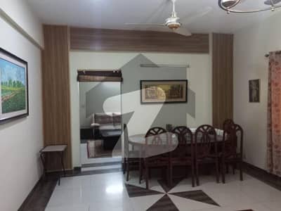 عسکری 11 ۔ سیکٹر بی اپارٹمنٹس عسکری 11,عسکری,لاہور میں 4 کمروں کا 12 مرلہ فلیٹ 3.25 کروڑ میں برائے فروخت۔