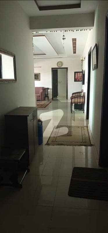 عسکری 11 ۔ سیکٹر بی اپارٹمنٹس عسکری 11,عسکری,لاہور میں 4 کمروں کا 12 مرلہ فلیٹ 3.3 کروڑ میں برائے فروخت۔