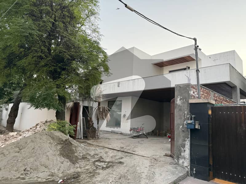 OFF MM ALAM ROAD Gulberg