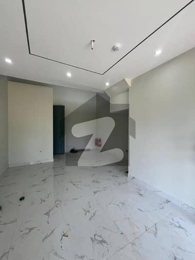 ڈی ایچ اے فیز 4 ڈیفنس (ڈی ایچ اے),لاہور میں 2 کمروں کا 8 مرلہ دفتر 1.6 لاکھ میں کرایہ پر دستیاب ہے۔