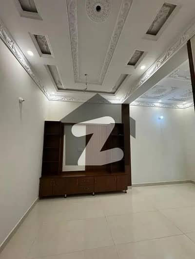 جوبلی ٹاؤن ۔ بلاک سی جوبلی ٹاؤن,لاہور میں 3 کمروں کا 3 مرلہ مکان 1.48 کروڑ میں برائے فروخت۔