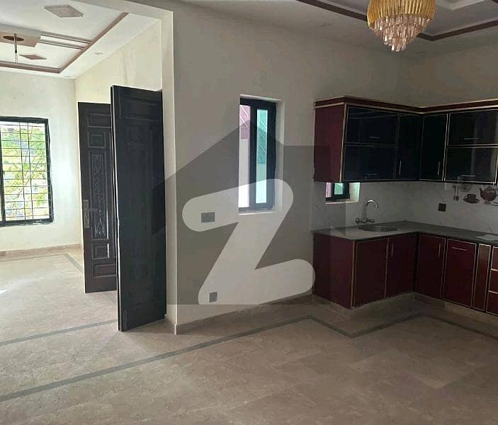 ایڈن ریزیڈینشیا ایڈن,لاہور میں 5 کمروں کا 4 مرلہ مکان 1.5 کروڑ میں برائے فروخت۔ ایڈن ریزیڈینشیا ایڈن,لاہور میں 5 کمروں کا 4 مرلہ مکان 1.5 کروڑ میں برائے فروخت۔