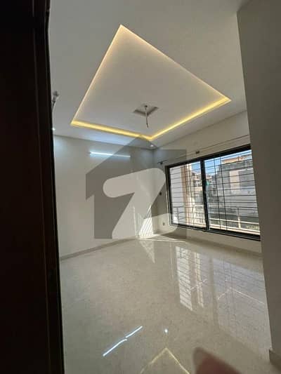 8 Marla House Ground Portion Available Brand New Beautiful Luxury Modern Designer Stylish House Very Prime Location 8 Marla House Ground Portion Available Brand New Beautiful Luxury Modern Designer Stylish House Very Prime Location