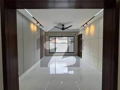 ای ۔ 11 اسلام آباد میں 3 کمروں کا 1 کنال بالائی پورشن 1.3 لاکھ میں کرایہ پر دستیاب ہے۔