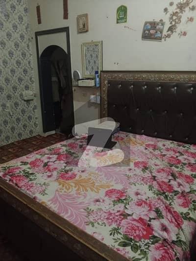 A 2 Marla House Is Up For Grabs In Satiana Road