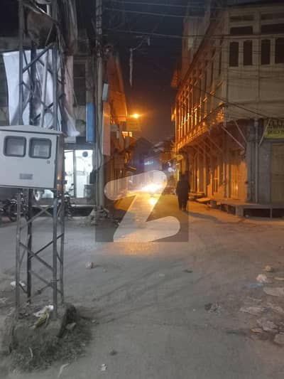 کمرشل مارکیٹ راولپنڈی میں 1 مرلہ دکان 1.5 کروڑ میں برائے فروخت۔