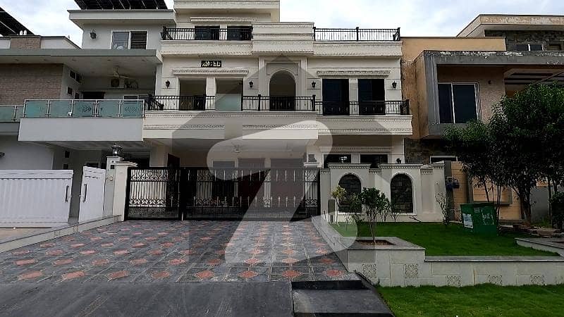 Buying A Prime Location House In G-13? Buying A Prime Location House In G-13?