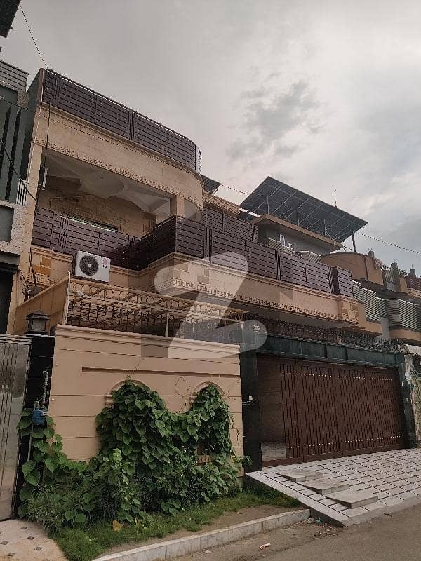 10 Marla Beautiful House Self Construction 10 Marla Beautiful House Self Construction