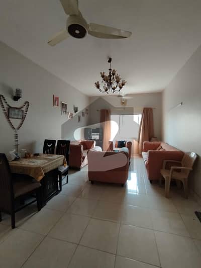 2 Bedrooms 1250 Square Feet West Open Flat For Sell