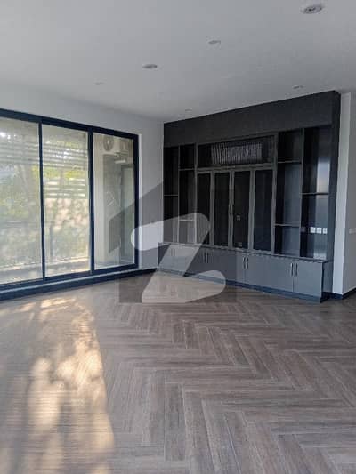 گلبرگ لاہور میں 2 کمروں کا 7 مرلہ فلیٹ 1.8 لاکھ میں کرایہ پر دستیاب ہے۔