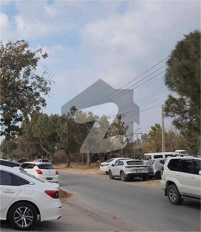 I-10 6 Kanal Plot with Good Location Best Investment Opportunity