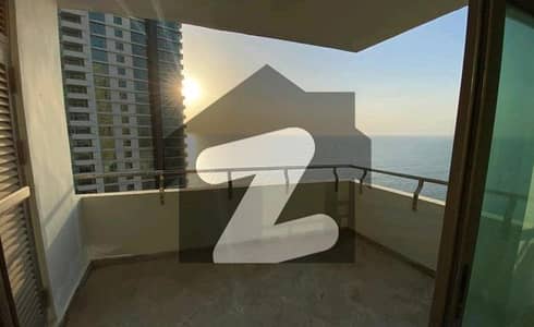 عمار پرل ٹاورز امارکریسنٹ بے,ڈی ایچ اے فیز 8,ڈی ایچ اے ڈیفینس,کراچی میں 2 کمروں کا 7 مرلہ فلیٹ 7.5 کروڑ میں برائے فروخت۔