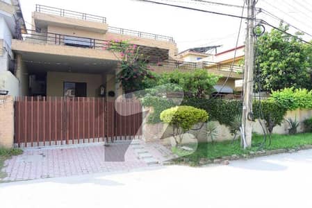 Beautiful House In JUDICIAL COLONY Near Gulberg