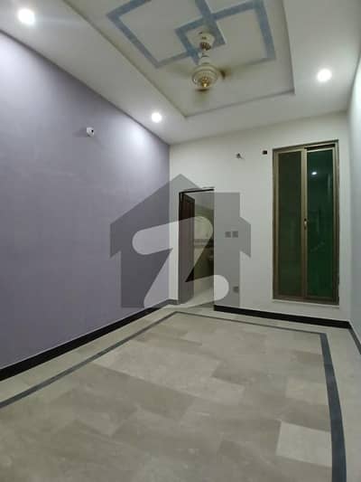 ایچ ۔ 13 اسلام آباد میں 4 کمروں کا 4 مرلہ مکان 65.0 ہزار میں کرایہ پر دستیاب ہے۔