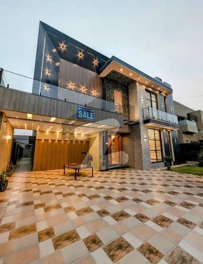 20 Marla Facing Park House Available For Sale 6 8 Bathroom Sami Furnished Demand 9 Crore 60 Lac