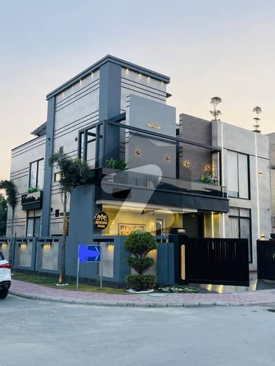 بحریہ ٹاؤن ۔ سیکٹر جی بحریہ ٹاؤن,لاہور میں 5 کمروں کا 10 مرلہ مکان 3.65 کروڑ میں برائے فروخت۔