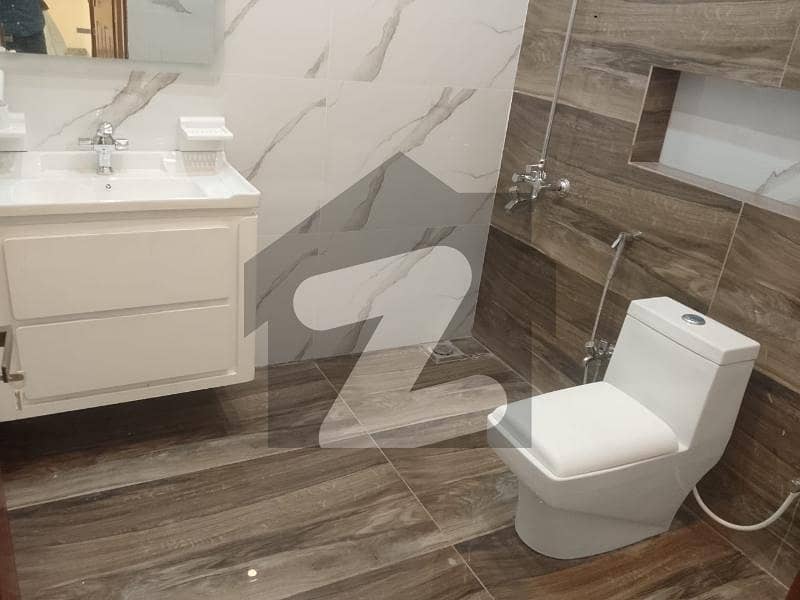 ایف ۔ 6 اسلام آباد میں 4 کمروں کا 18 مرلہ مکان 5.5 لاکھ میں کرایہ پر دستیاب ہے۔ ایف ۔ 6 اسلام آباد میں 4 کمروں کا 18 مرلہ مکان 5.5 لاکھ میں کرایہ پر دستیاب ہے۔