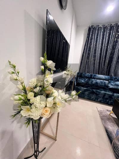 پینٹا سکوائر بائے ڈی ایچ اے لاهور ڈی ایچ اے فیز 5,ڈیفنس (ڈی ایچ اے),لاہور میں 1 کمرے کا 4 مرلہ فلیٹ 1.85 لاکھ میں کرایہ پر دستیاب ہے۔