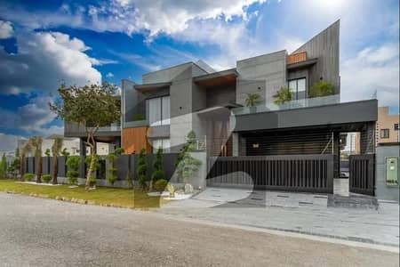 100% Original Deal Ultra Top Notch 2 Kanal Brand New Bungalow Reasonable Price In Market Near Dolmen Mall & Park Near To Raya Commercial Prime Location DHA Phase 6