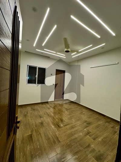 West Open Corner 2nd Floor Portion With Roof