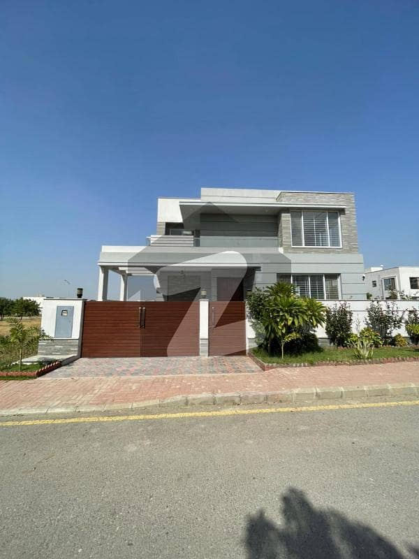 5 Bed Room Luxury Villa at Prime Location in Bahria Town Karachi, 2km from main gate, near commercial, gallery and IMTIAZ Mega Store 5 Bed Room Luxury Villa at Prime Location in Bahria Town Karachi, 2km from main gate, near commercial, gallery and IMTIAZ Mega Store