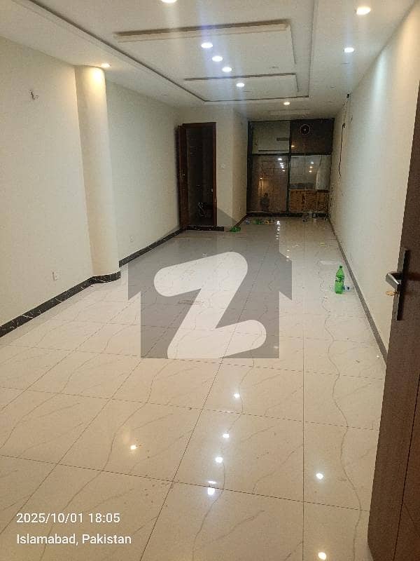 ایف ۔ 11 مرکز ایف ۔ 11,اسلام آباد میں 1 مرلہ دفتر 80.0 ہزار میں کرایہ پر دستیاب ہے۔ ایف ۔ 11 مرکز ایف ۔ 11,اسلام آباد میں 1 مرلہ دفتر 80.0 ہزار میں کرایہ پر دستیاب ہے۔