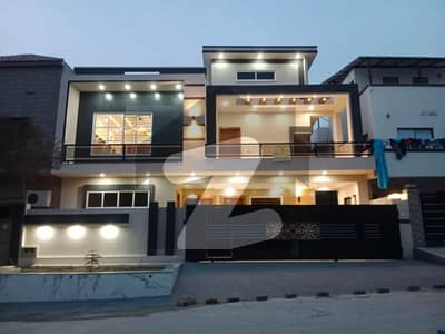 10 Marla Modern Design Very Beautiful Hot Location House For Sale In Media Town Islamabad Near Park Masjid Commercial
