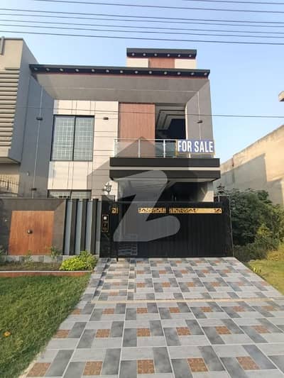 جوبلی ٹاؤن ۔ بلاک ایف جوبلی ٹاؤن,لاہور میں 6 کمروں کا 5 مرلہ مکان 2.65 کروڑ میں برائے فروخت۔ جوبلی ٹاؤن ۔ بلاک ایف جوبلی ٹاؤن,لاہور میں 6 کمروں کا 5 مرلہ مکان 2.65 کروڑ میں برائے فروخت۔